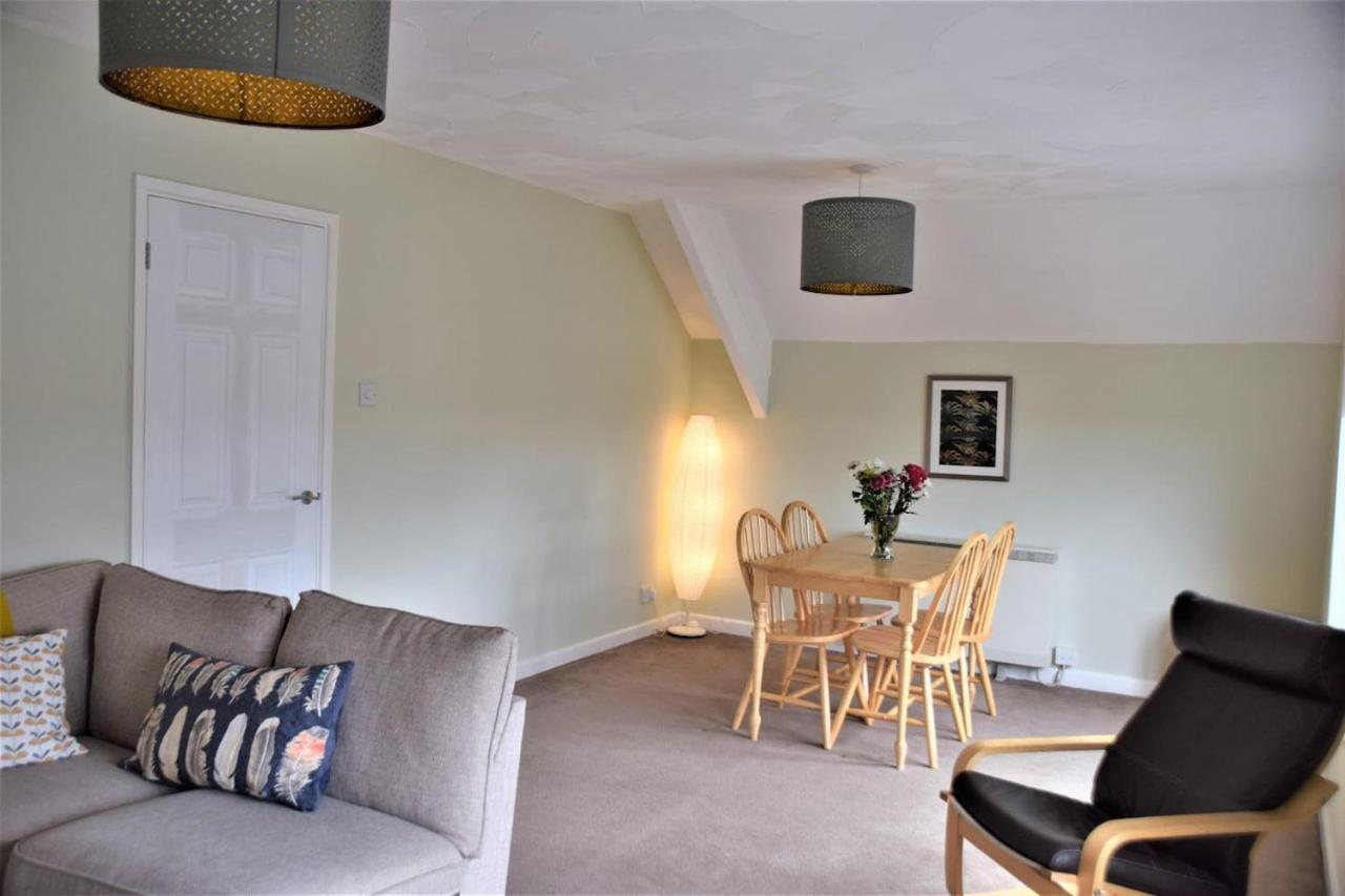 Charming 3-Bed Apartment In Talgarth Powys Brecon Exterior photo